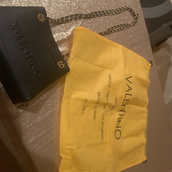 Brand new Valentino bag never worn - Picture 6 of 7
